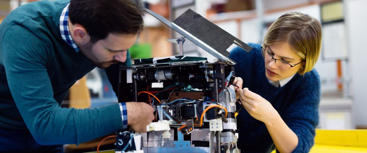 Robots en industria, ¿son el futuro? Robots en industria, ¿son el futuro?