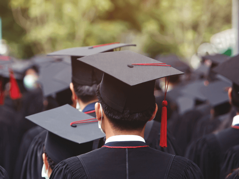 Importancia de tener un Título Académico Oficial Importancia de tener un Título Académico Oficial