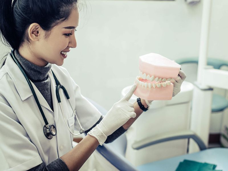 Grado Superior Prótesis Dental a Distancia Grado Superior Prótesis Dental a Distancia