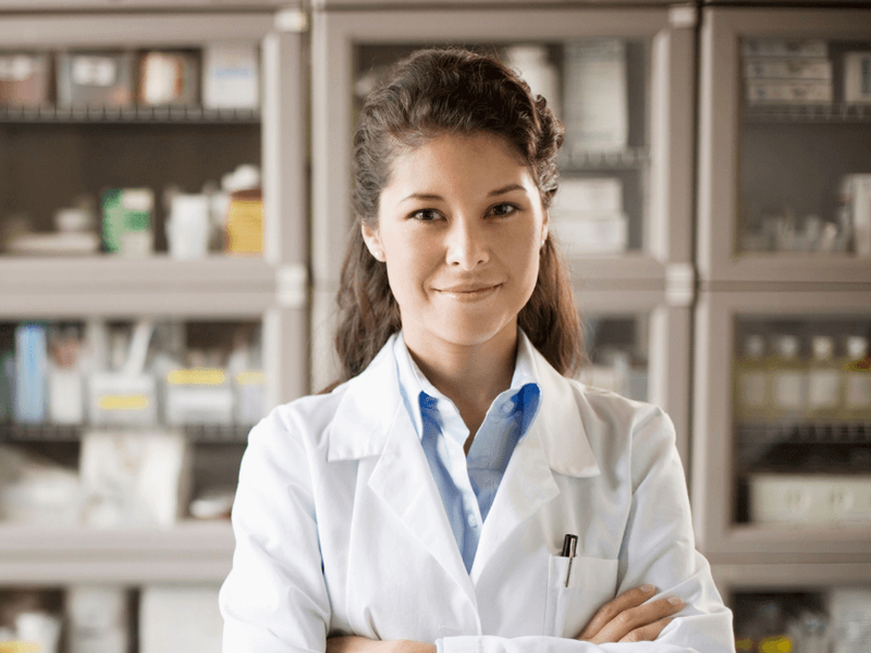 ¿Cuál es la diferencia entre Auxiliar y Técnico de Farmacia?