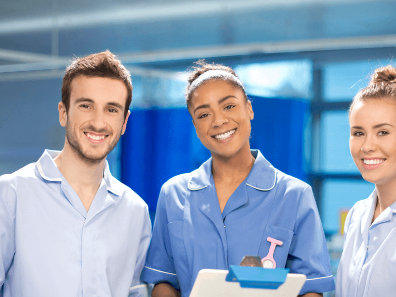 ¿Cuánto cobra un Auxiliar de Enfermería? ¿Cuánto cobra un Auxiliar de Enfermería?