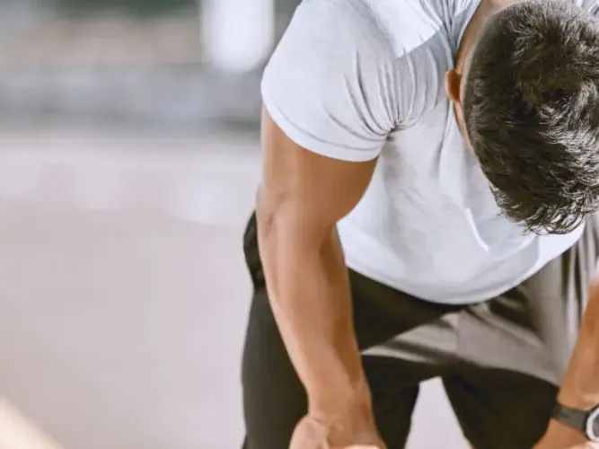 sobreentrenamiento: qué es, cómo detectarlo y evitarlo sobreentrenamiento: qué es, cómo detectarlo y evitarlo