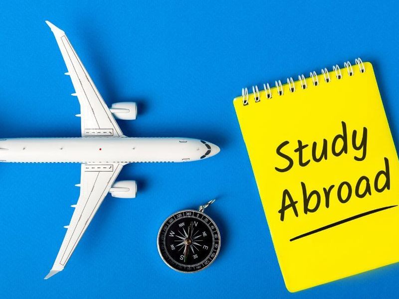 Ventajas y desventajas de estudiar en el extranjero. Todo sobre ello