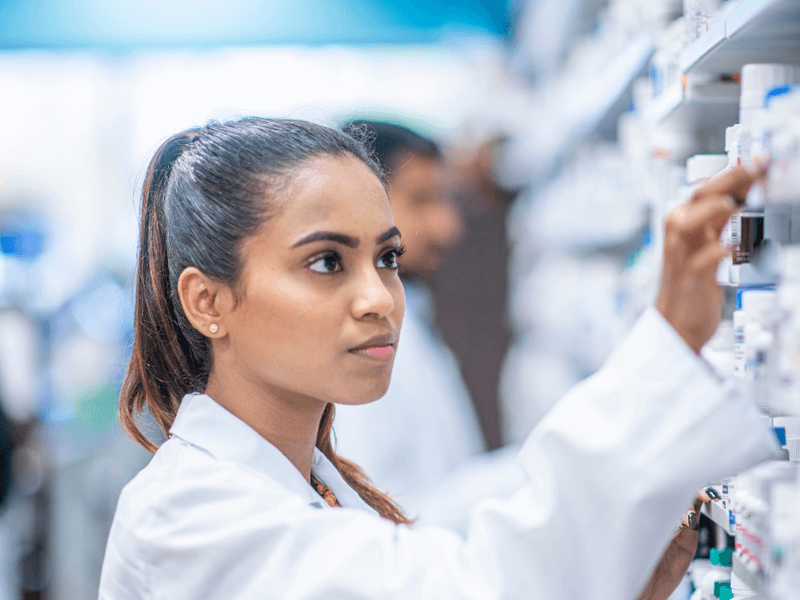 Auxiliar de Farmacia, conoce las asignaturas del Grado Medio en Farmacia y Parafarmacia Auxiliar de Farmacia, conoce las asignaturas del Grado Medio en Farmacia y Parafarmacia