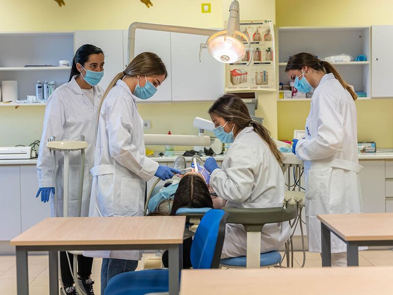 higiene bucodental semipresencial