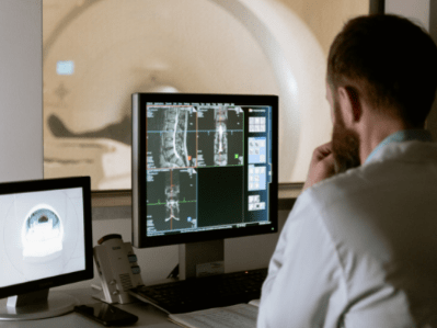 Carrera de Radiología: Tu plan de futuro, a escáner