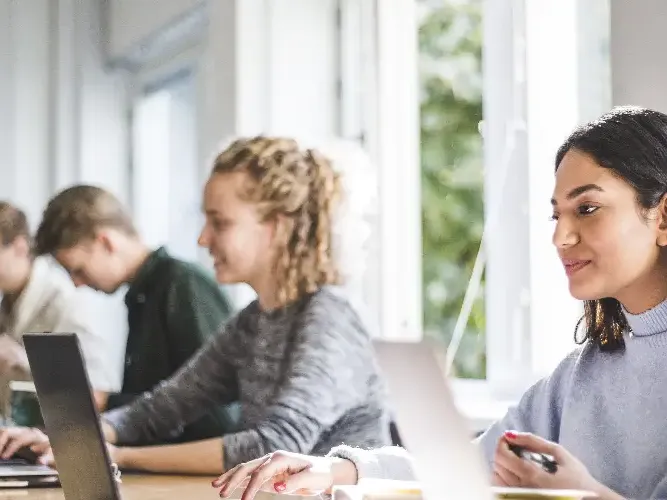 ¿Cuánto dinero dan en la beca de bachillerato 2024 2025?