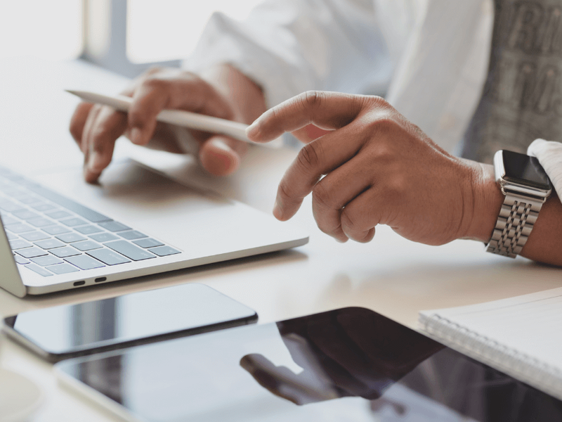 Funciones de un Auxiliar Administrativo, ¿Qué hacen a diario? Funciones de un Auxiliar Administrativo, ¿Qué hacen a diario?