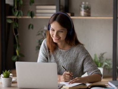 Ventajas y desventajas de estudiar Online Ventajas y desventajas de estudiar Online