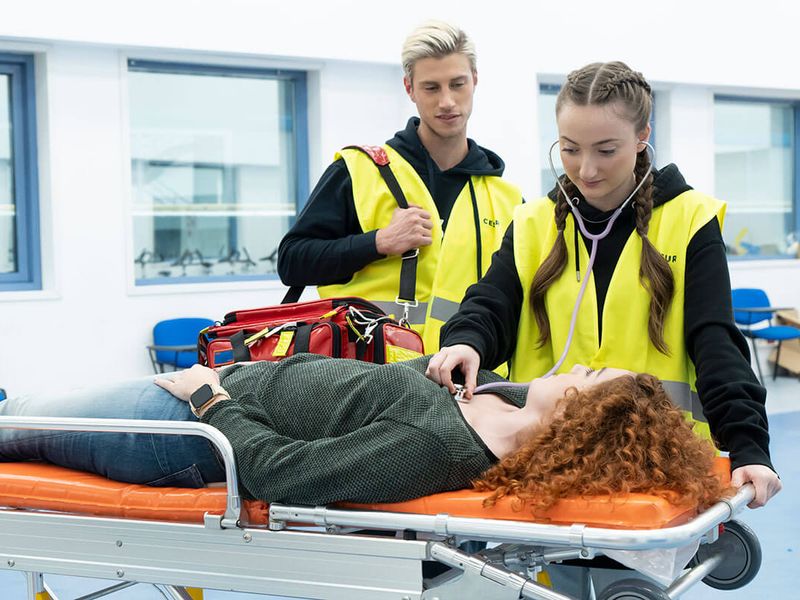 grado medio emergencias sanitarias semipresencial