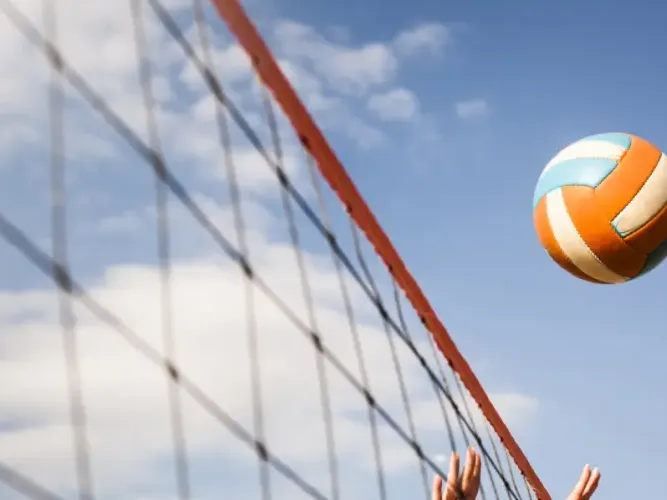 El saque en voleibol: Técnicas y tipos El saque en voleibol: Técnicas y tipos