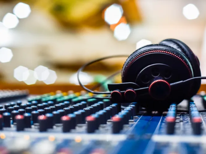 como estudiar para dj